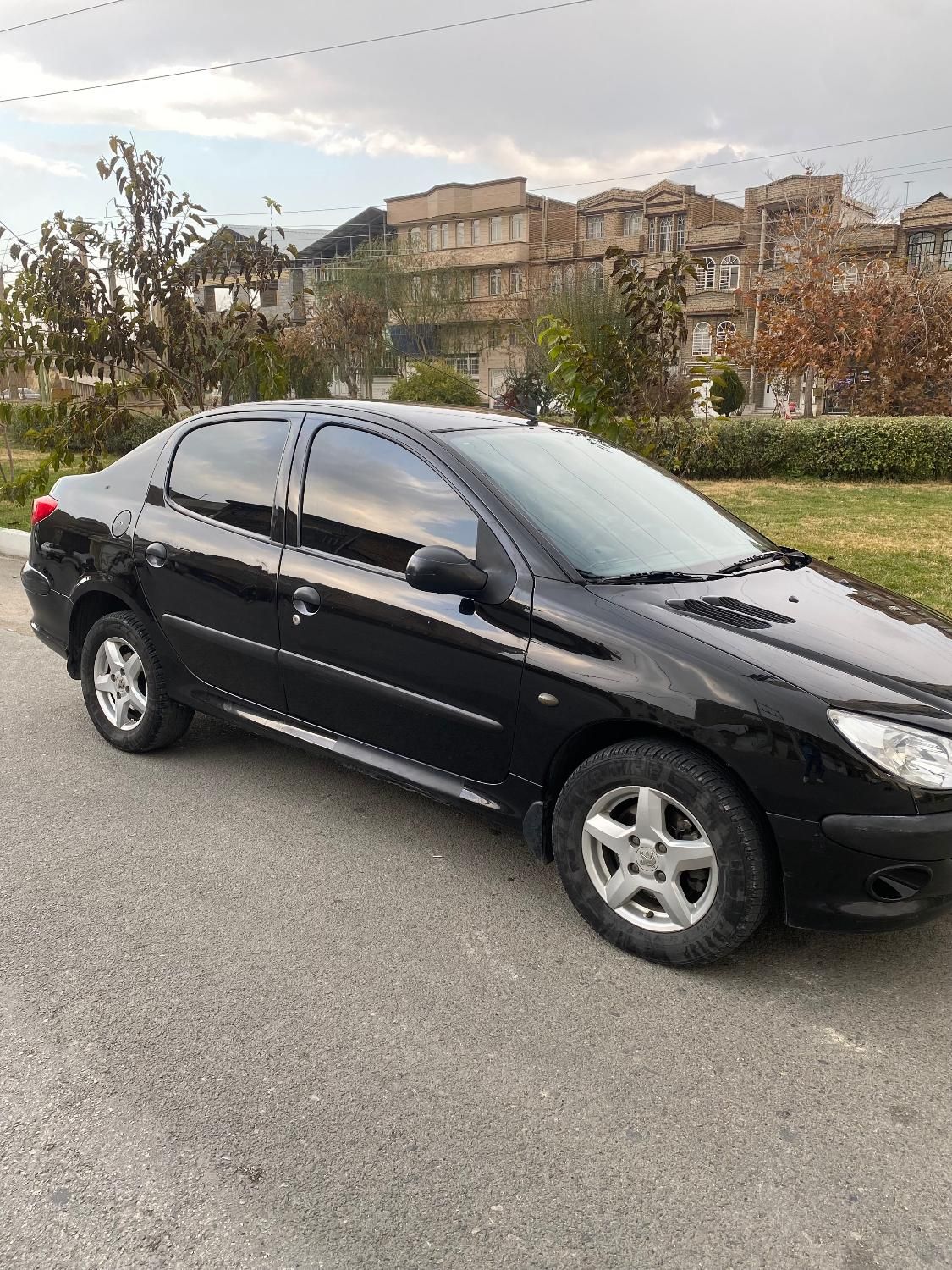 پژو 206 SD v8 - 1390