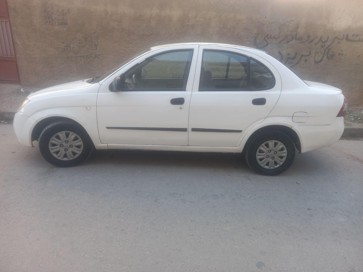 تیبا صندوق دار LX - 1393