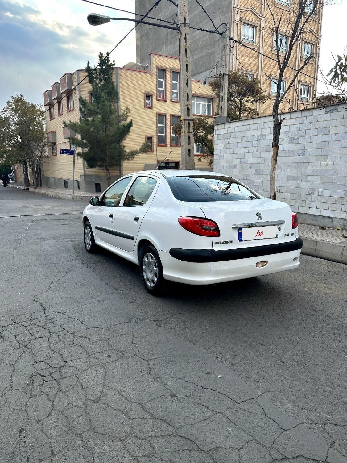 پژو 206 SD v1 - 1390