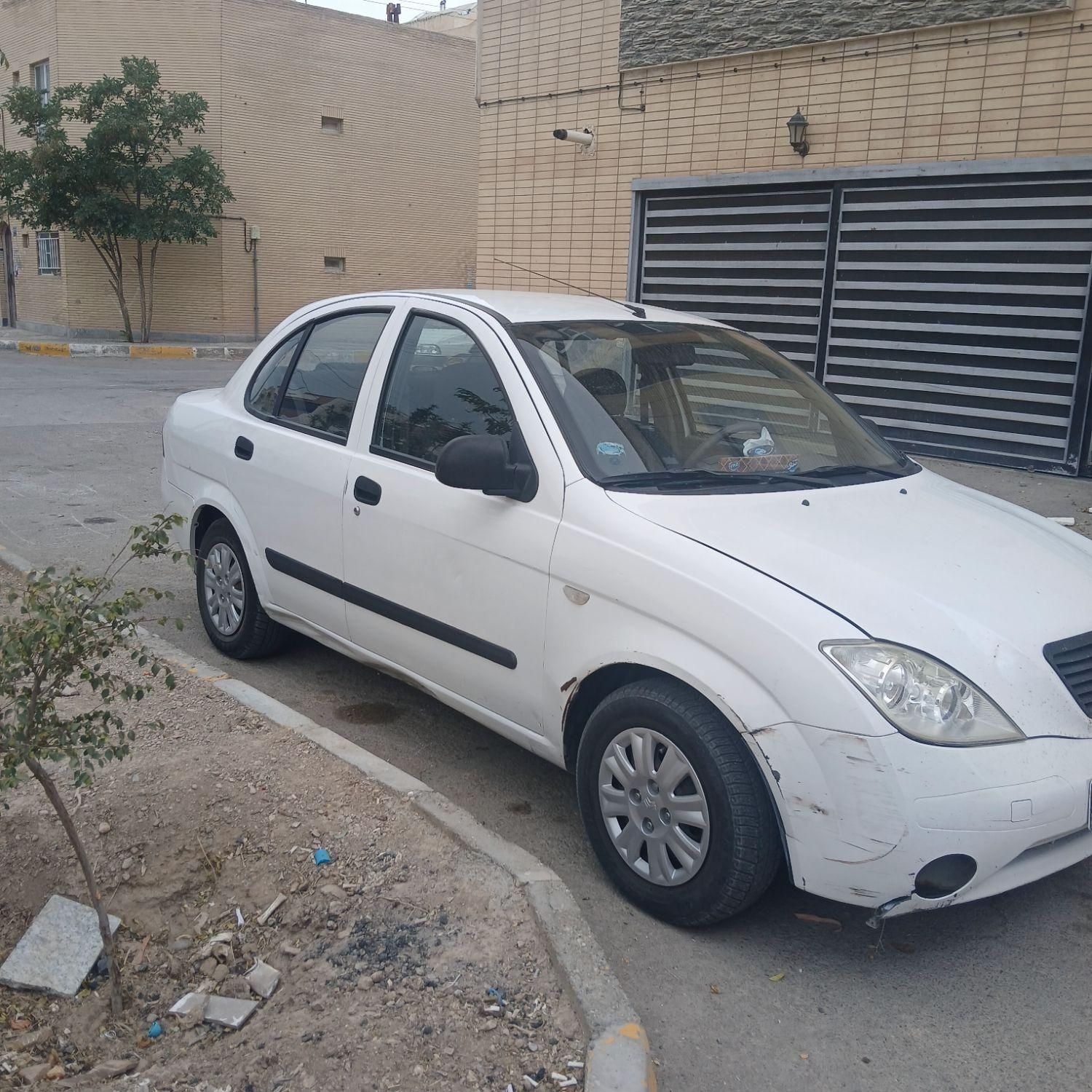 تیبا صندوق دار LX - 1393