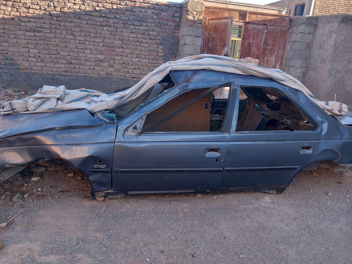 پژو 405 GL - دوگانه سوز CNG - 1399