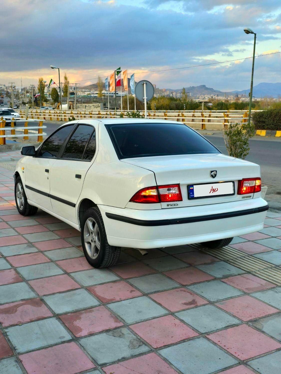 سمند LX XU7 - 1389