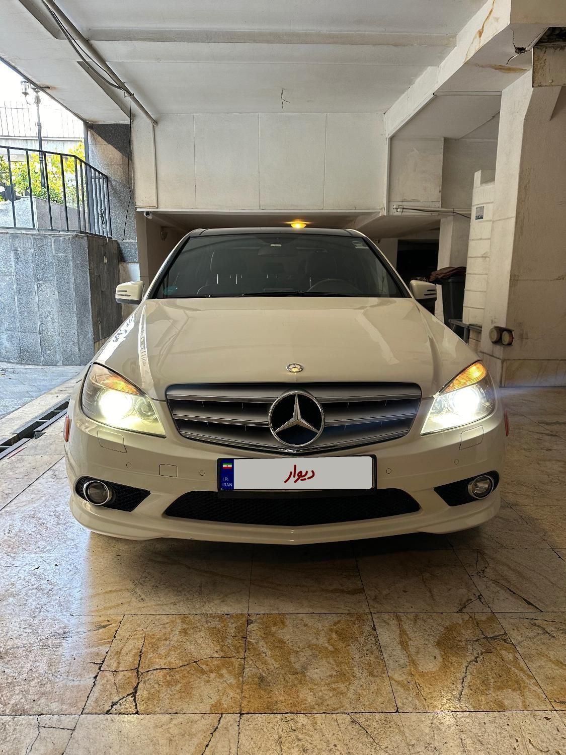 بنز C 200 - 2011