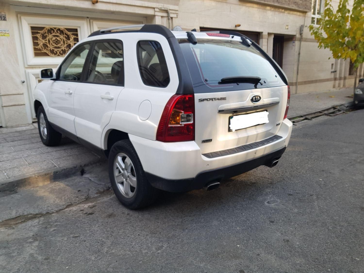 کیا اسپورتیج 6 سیلندر 2700cc - 2010