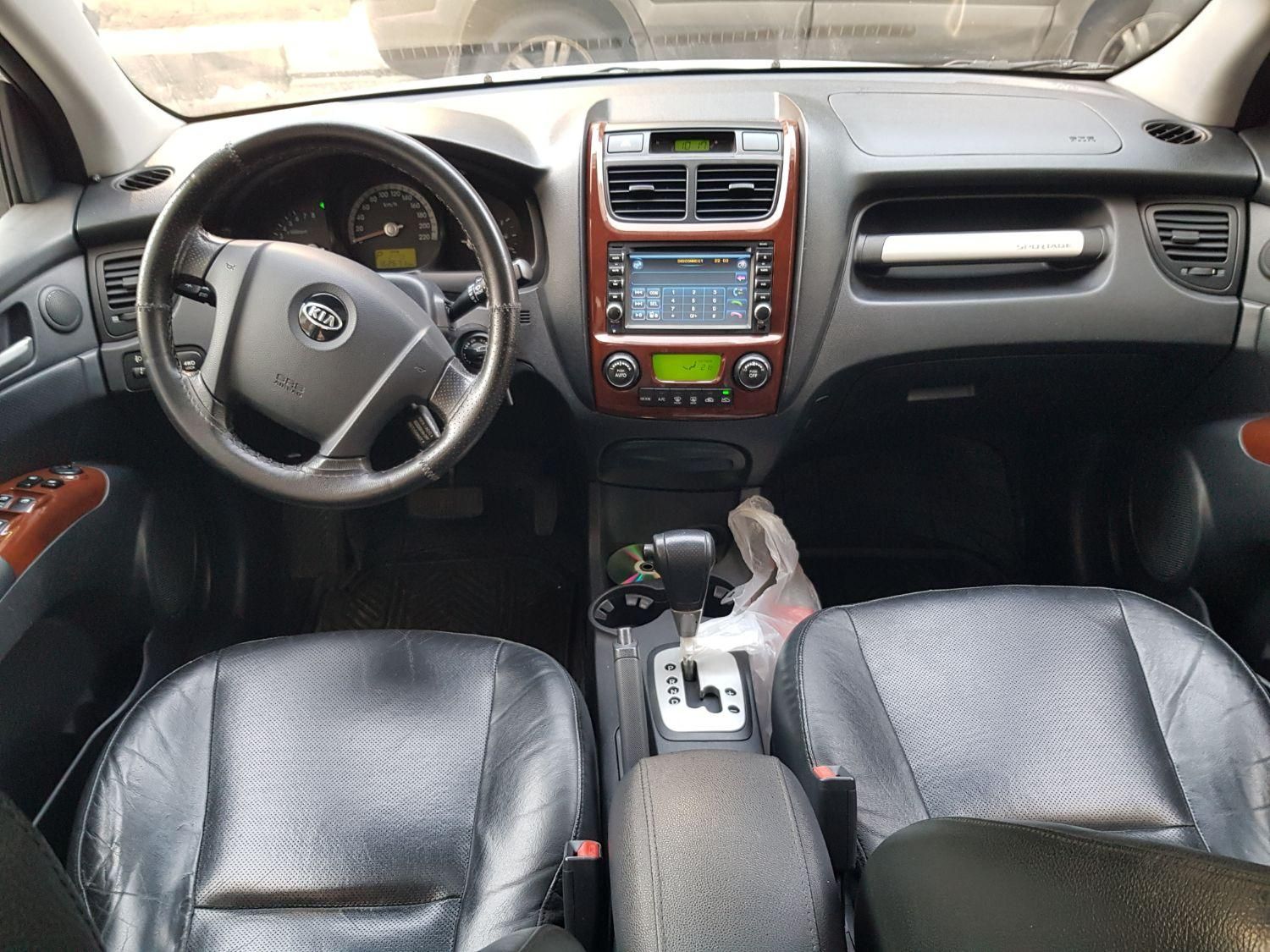 کیا اسپورتیج 6 سیلندر 2700cc - 2010