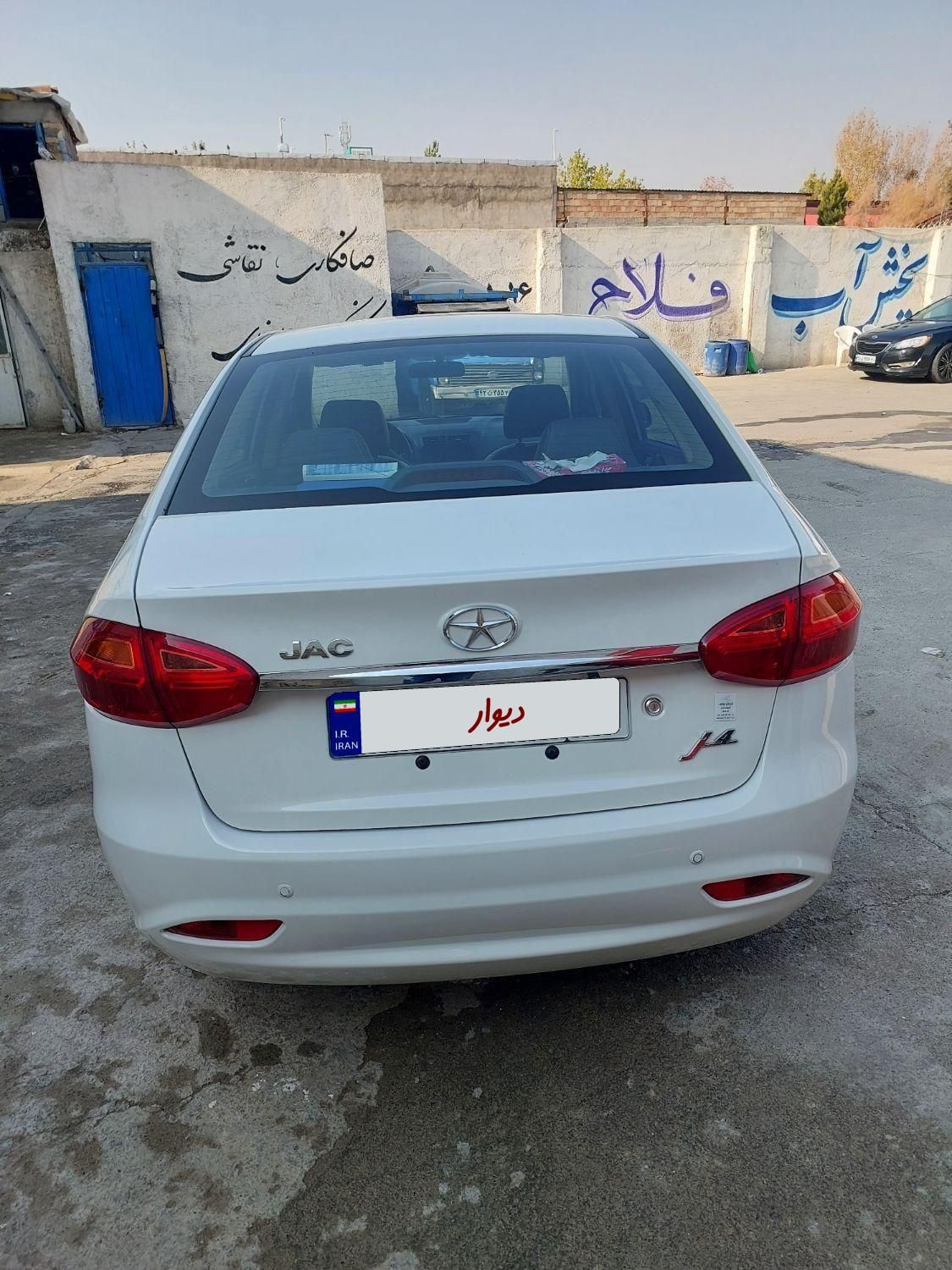 جک J4 اتوماتیک - 2020