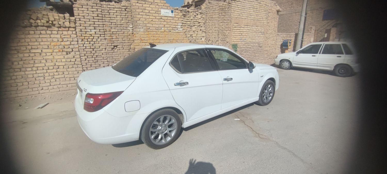 سمند LX XU7 - 1403