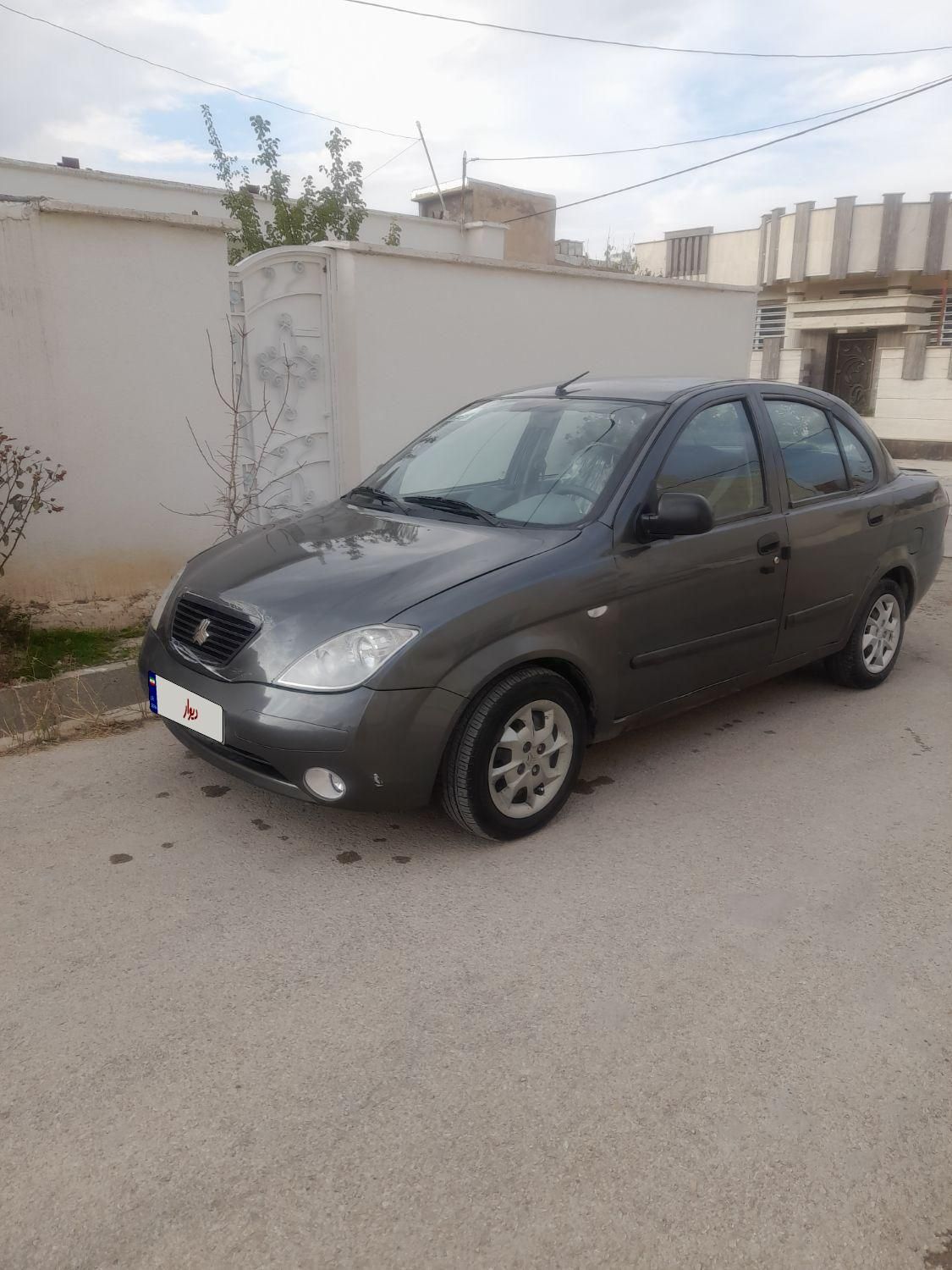 تیبا صندوق دار LX - 1390