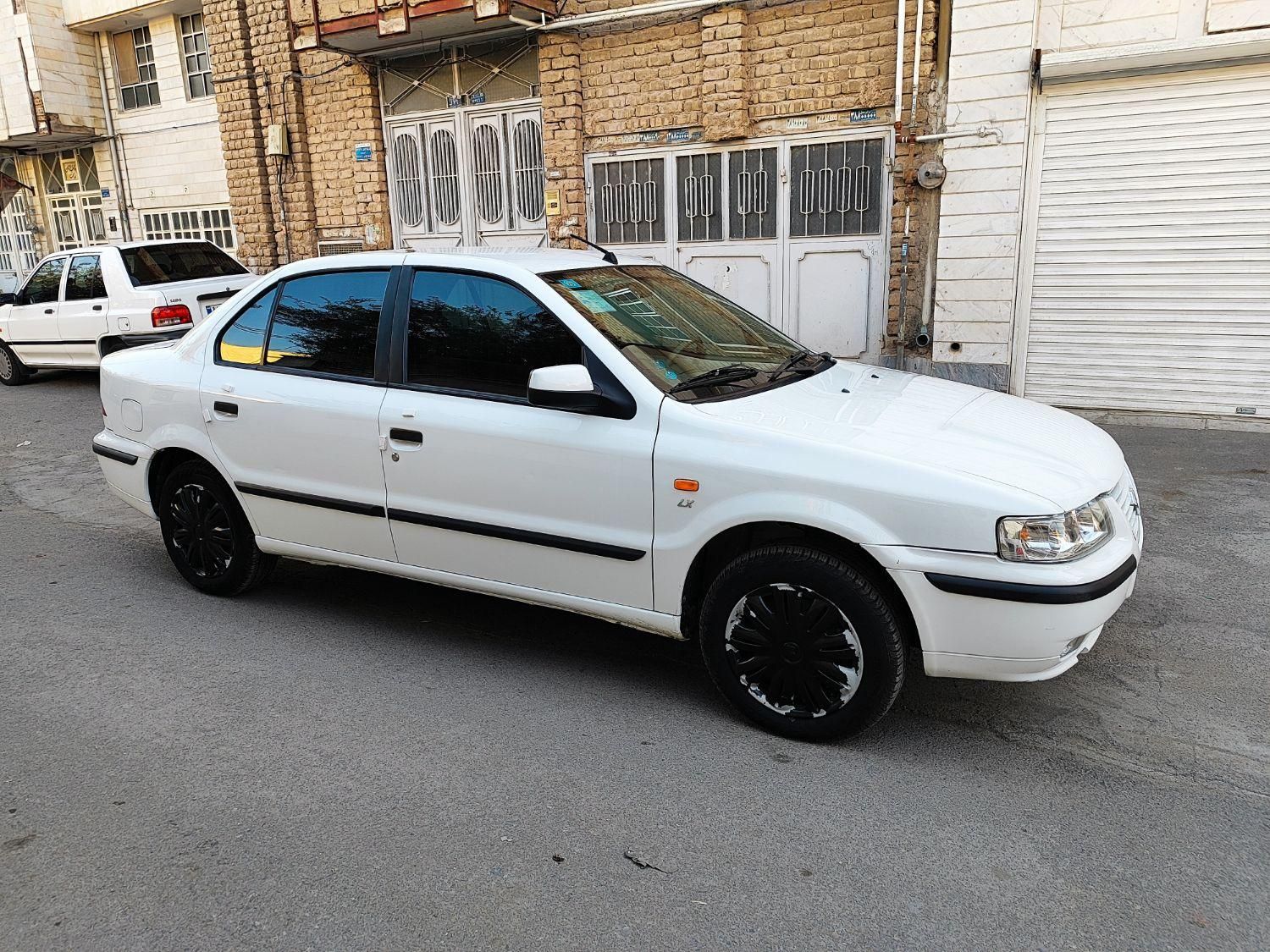 سمند LX XU7 - 1402