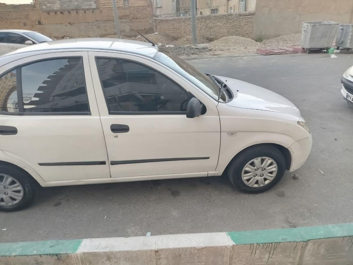 تیبا صندوق دار LX - 1398