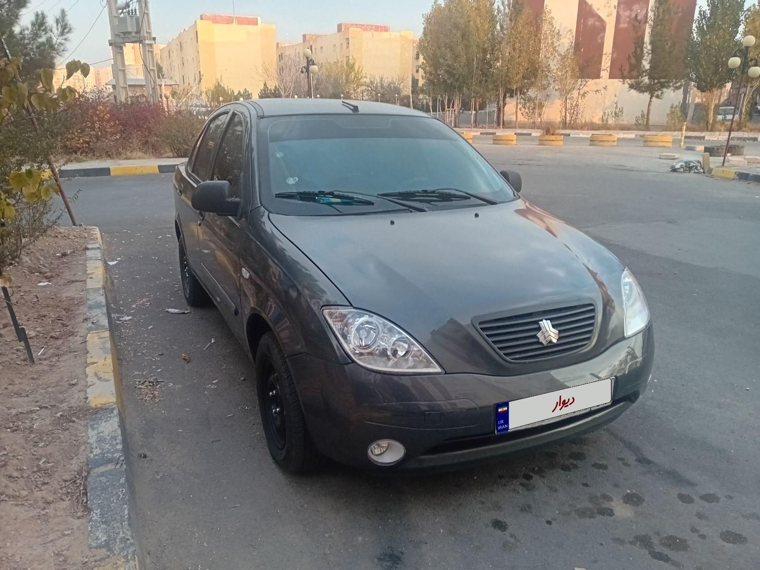 تیبا صندوق دار EX - 1395