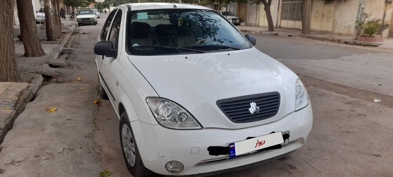 تیبا صندوق دار LX - 1400