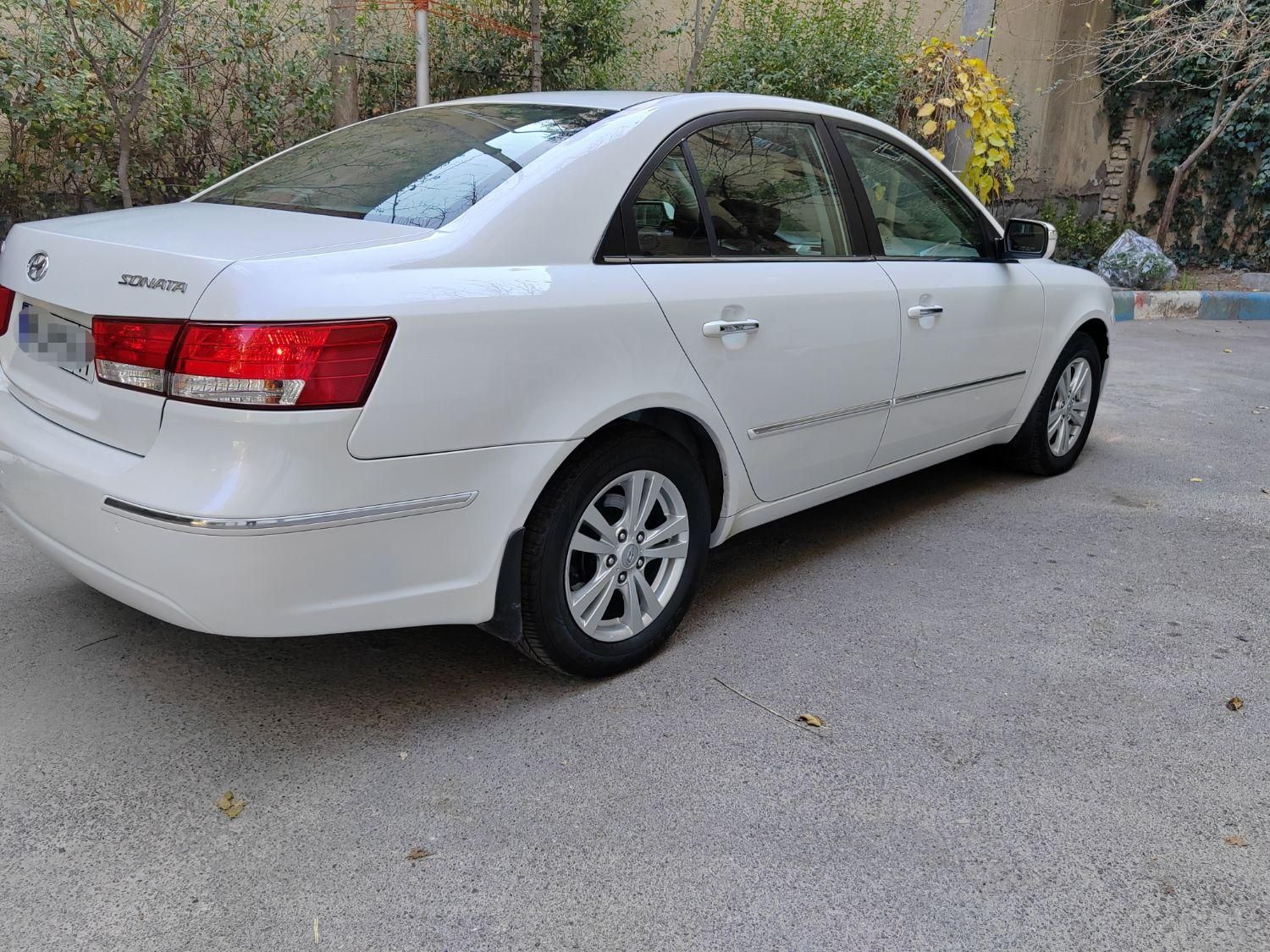 هیوندای سوناتا اتوماتیک NF 2400 - 2011