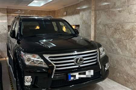 لکسوس LX 570 فول - 2013