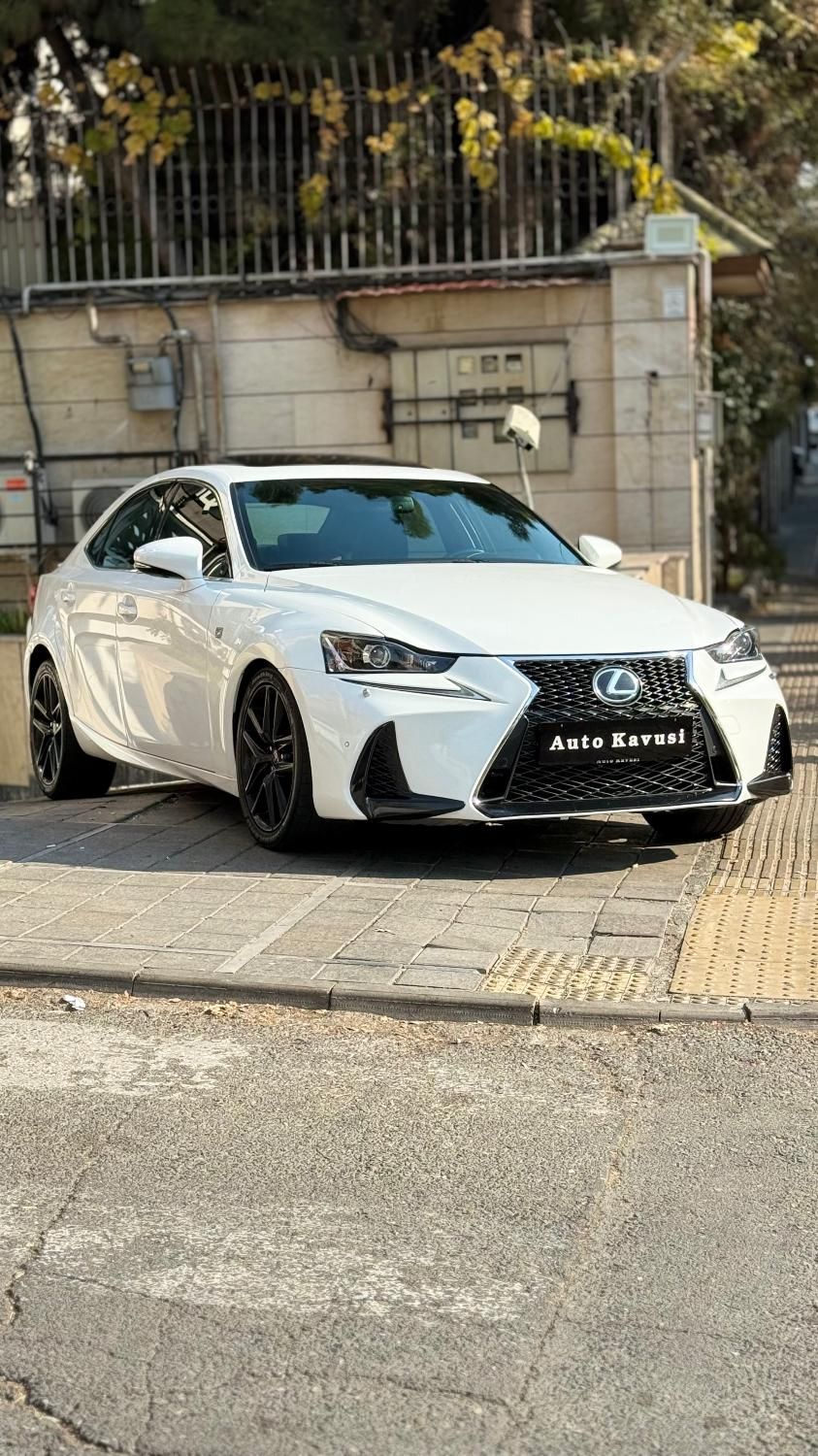 لکسوس IS 250 Fsport - 2015