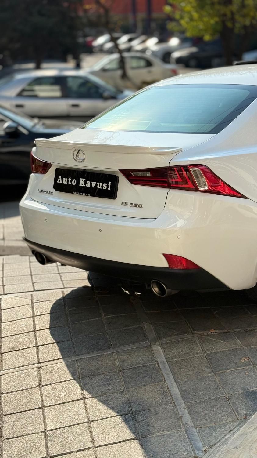 لکسوس IS 250 Fsport - 2015