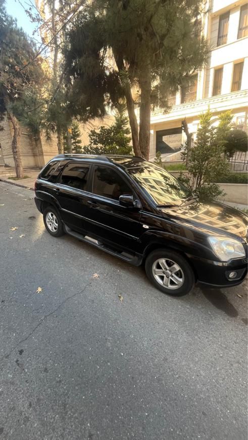 کیا اسپورتیج 6 سیلندر 2700cc - 2010