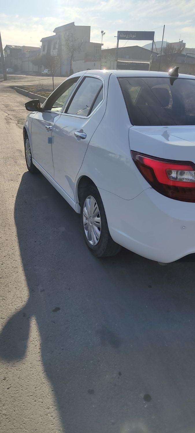 سمند LX XU7 - 1402