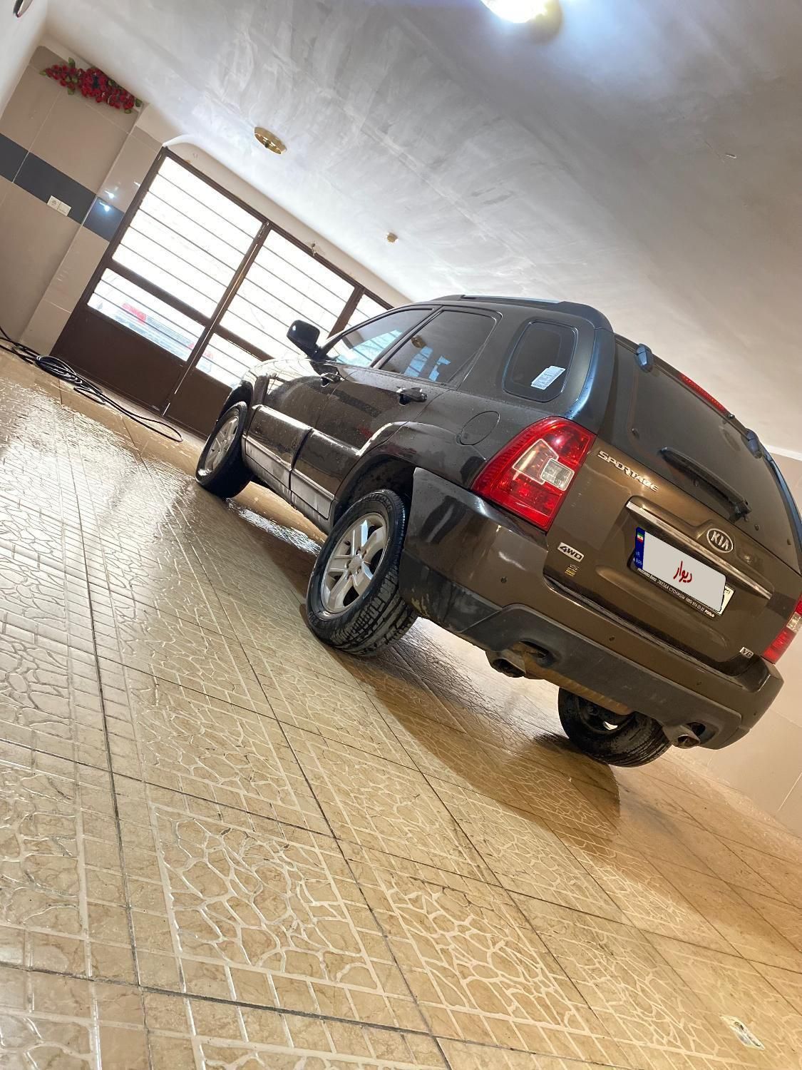 کیا اسپورتیج 6 سیلندر 2700cc - 2010