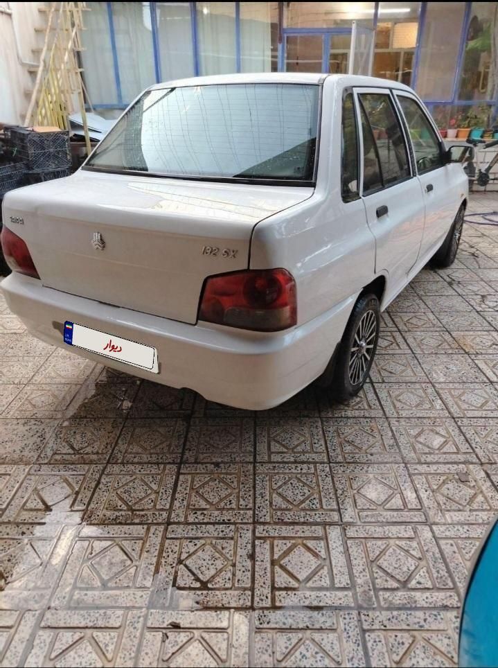 تیبا صندوق دار LX - 1393