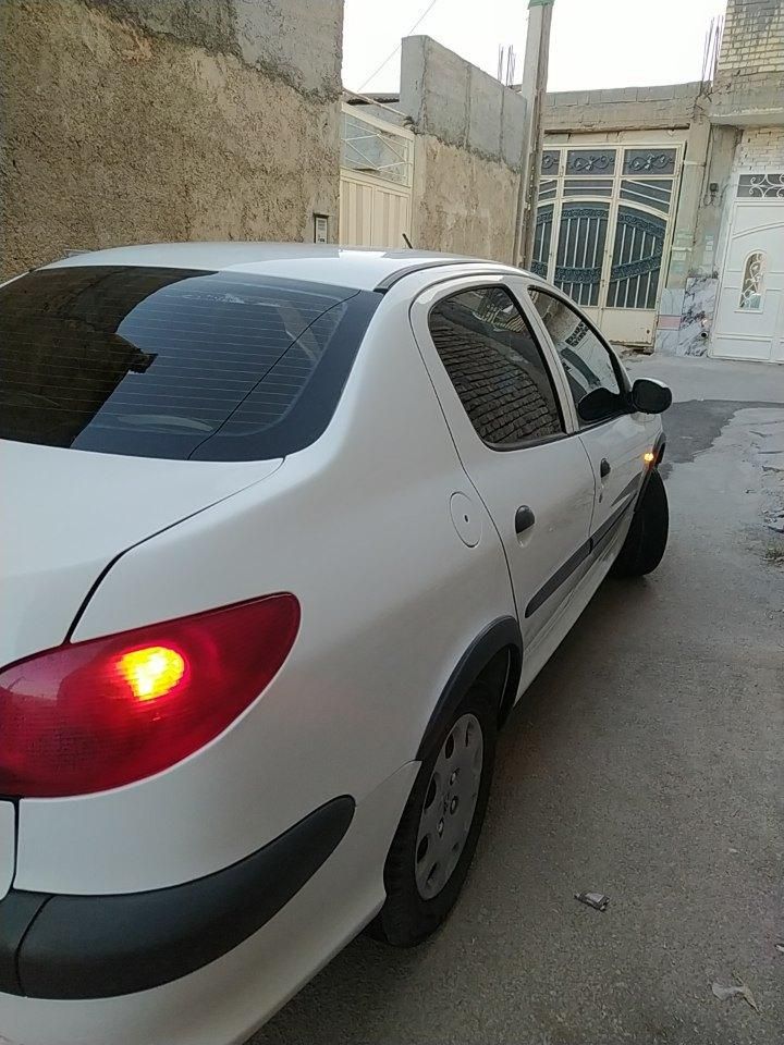 پژو 206 SD v8 - 1390