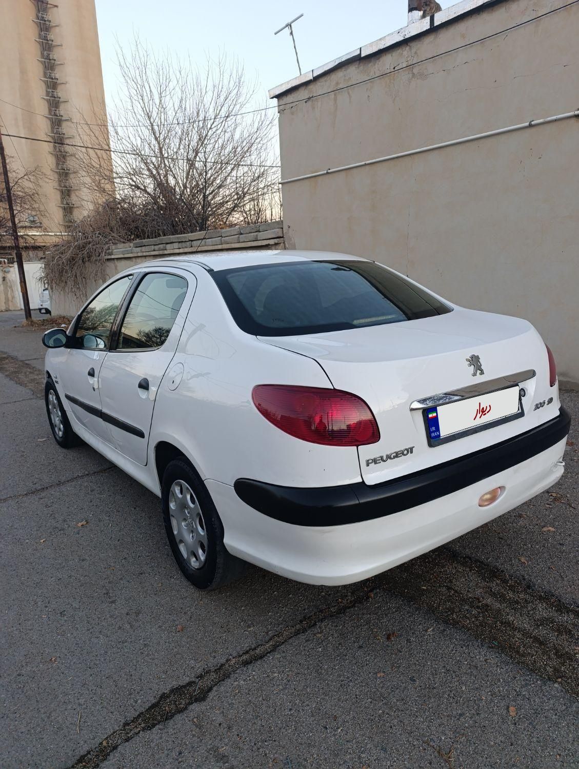 پژو 206 SD v8 - 1390