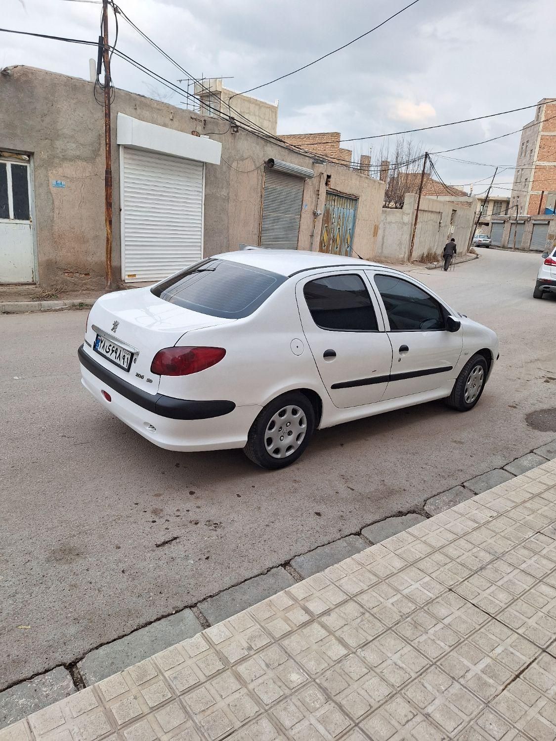 پژو 206 SD v8 - 1390