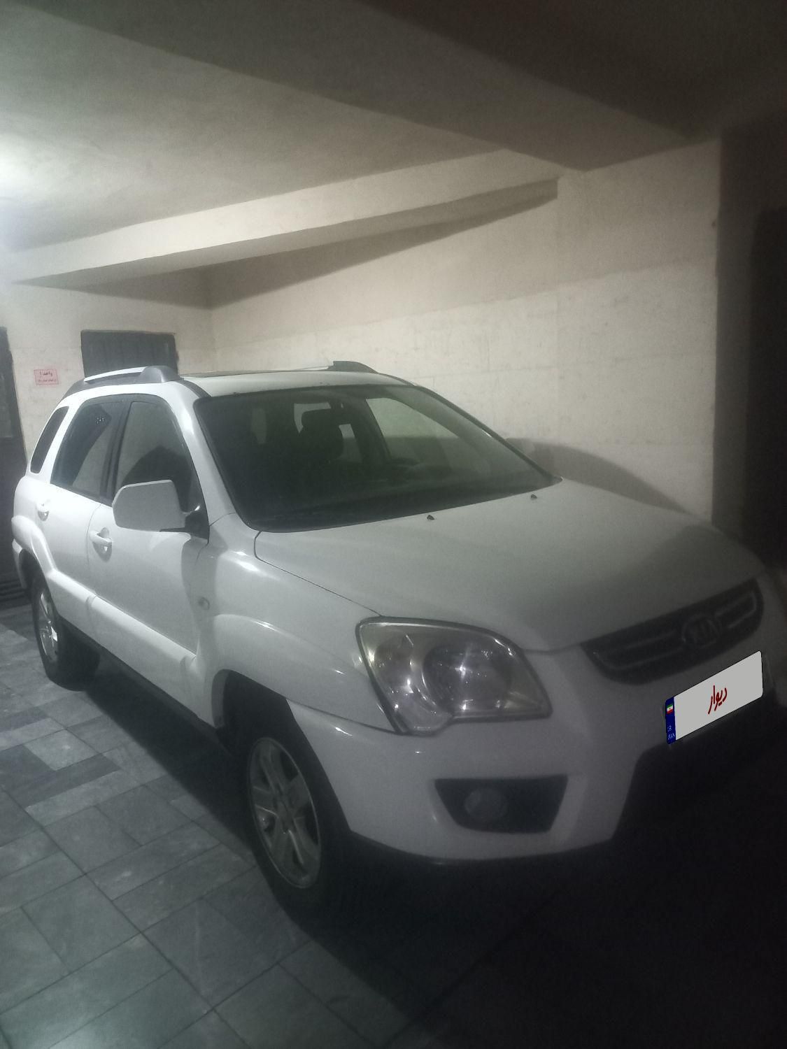 کیا اسپورتیج 6 سیلندر 2700cc - 2010