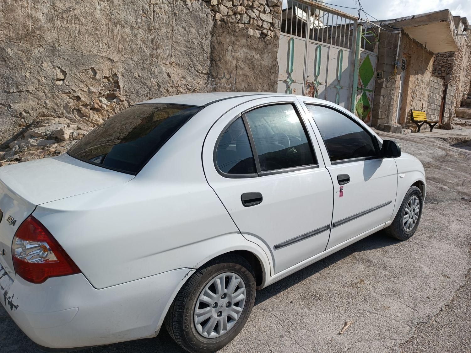 تیبا صندوق دار LX - 1395