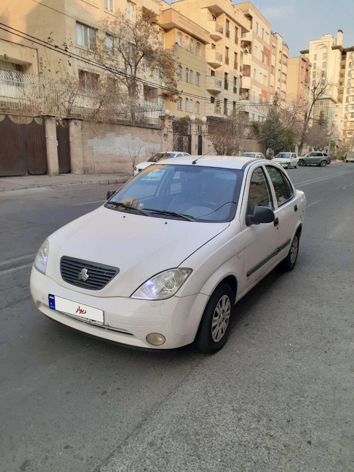 تیبا صندوق دار SX - 1393