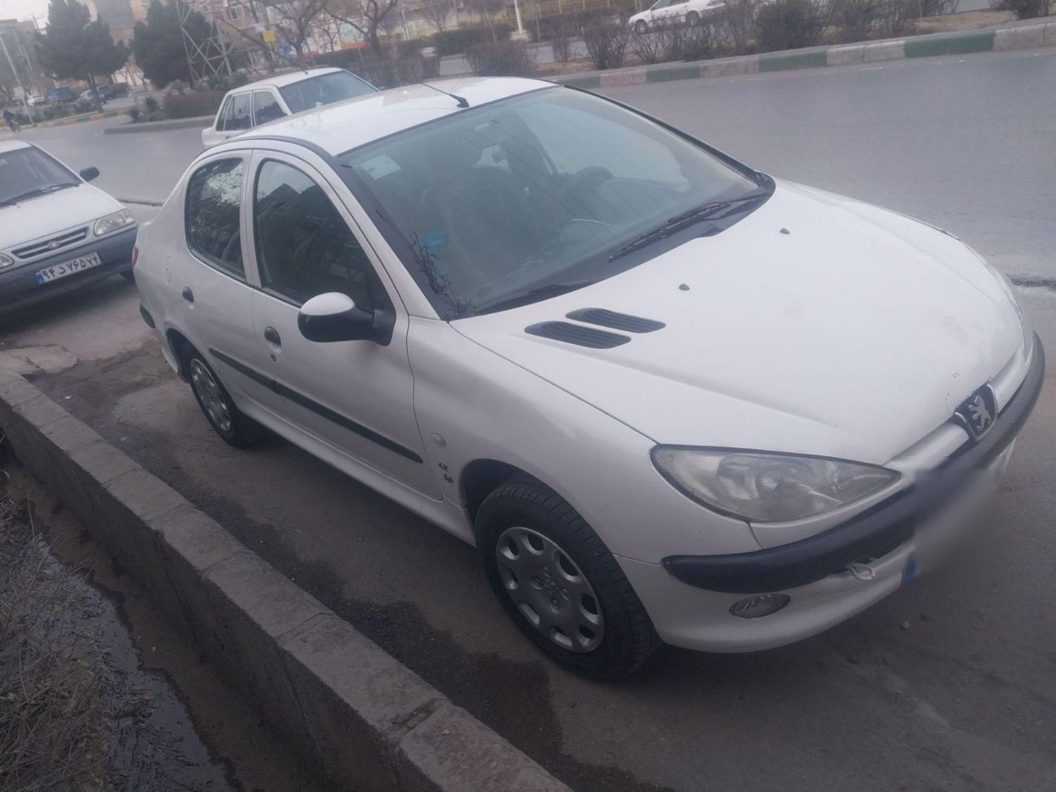 پژو 206 SD v8 - 1390