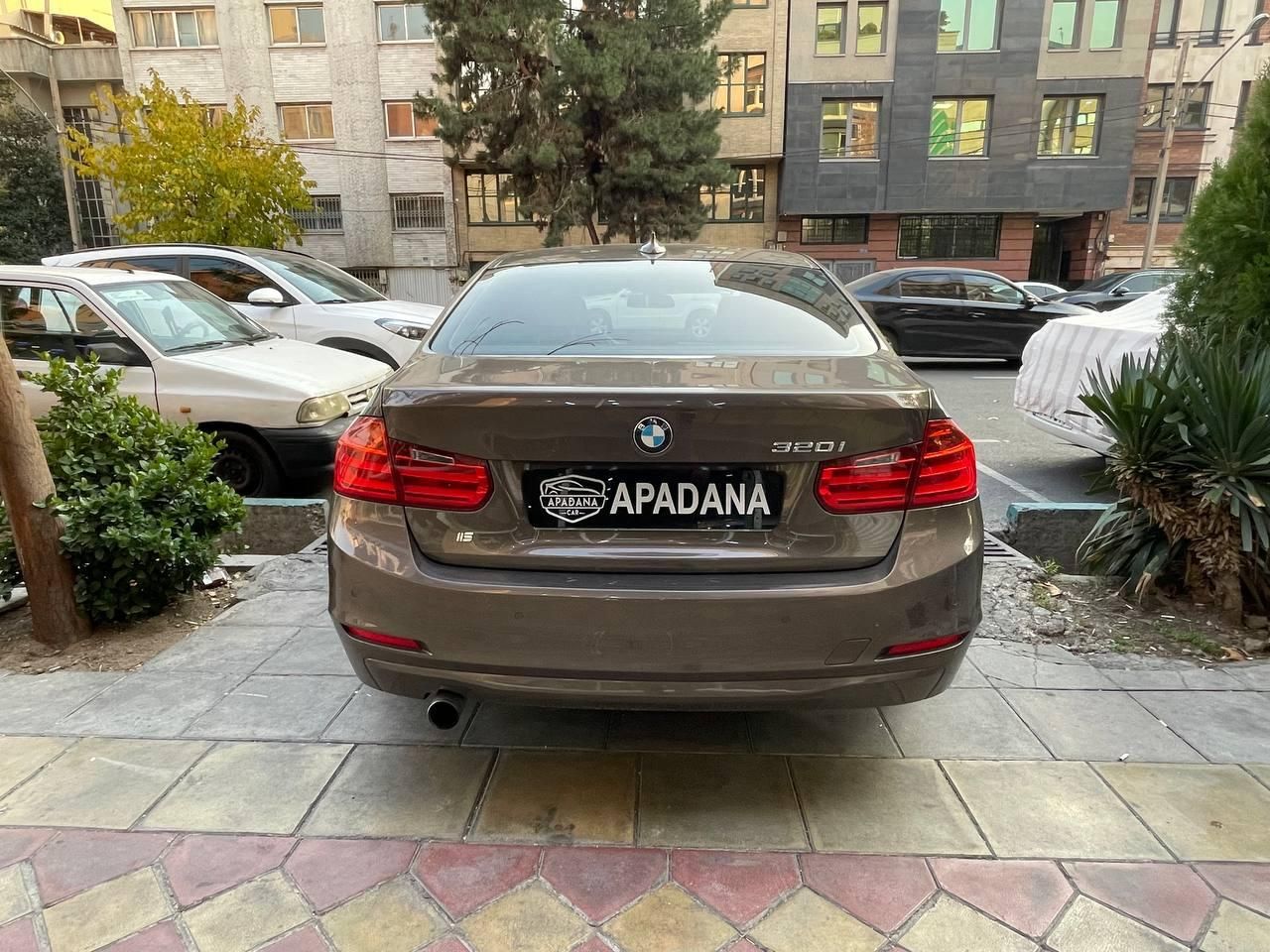 ب ام و سری 3 سدان 320i - 2014