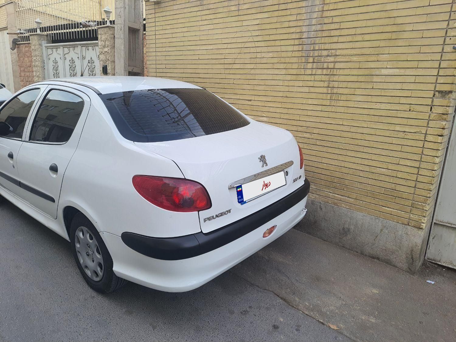 پژو 206 SD v8 - 1390