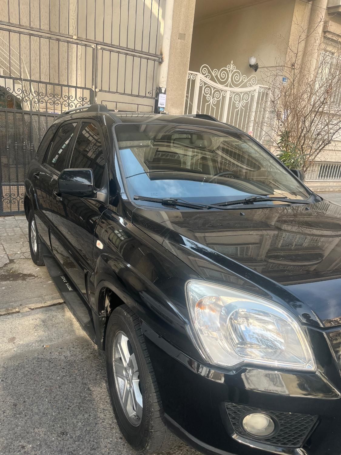 کیا اسپورتیج 6 سیلندر 2700cc - 2010