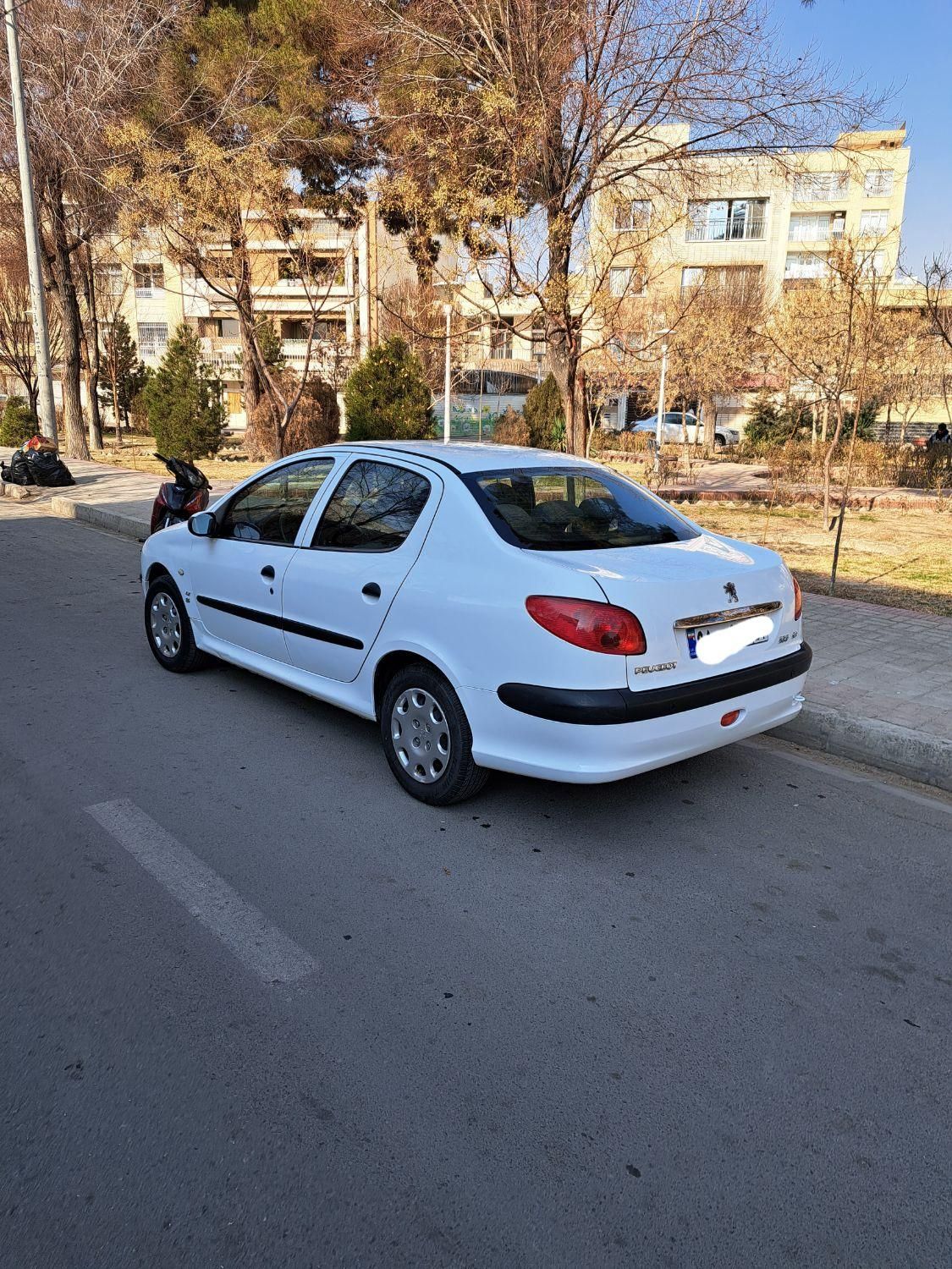 پژو 206 SD v8 - 1395