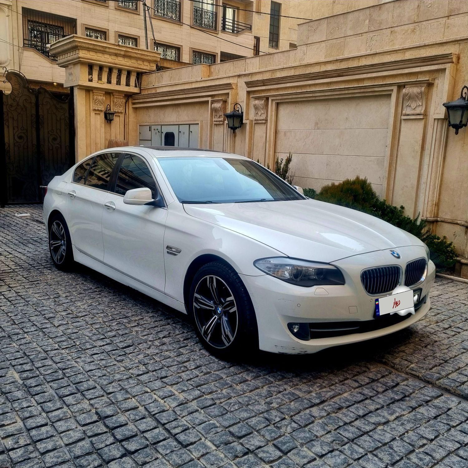 ب ام و سری 5 523i - 2011