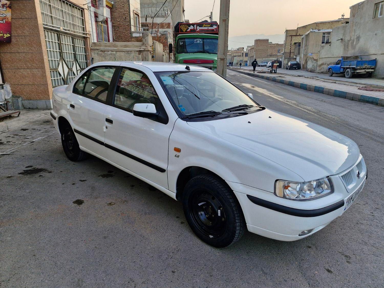 سمند LX XU7 - 1400