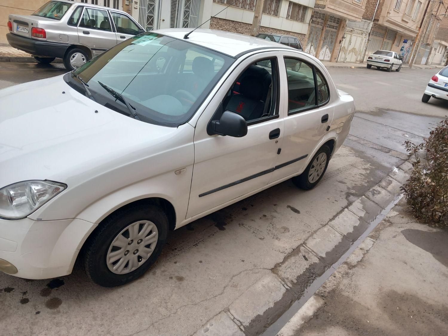 تیبا صندوق دار EX - 1395