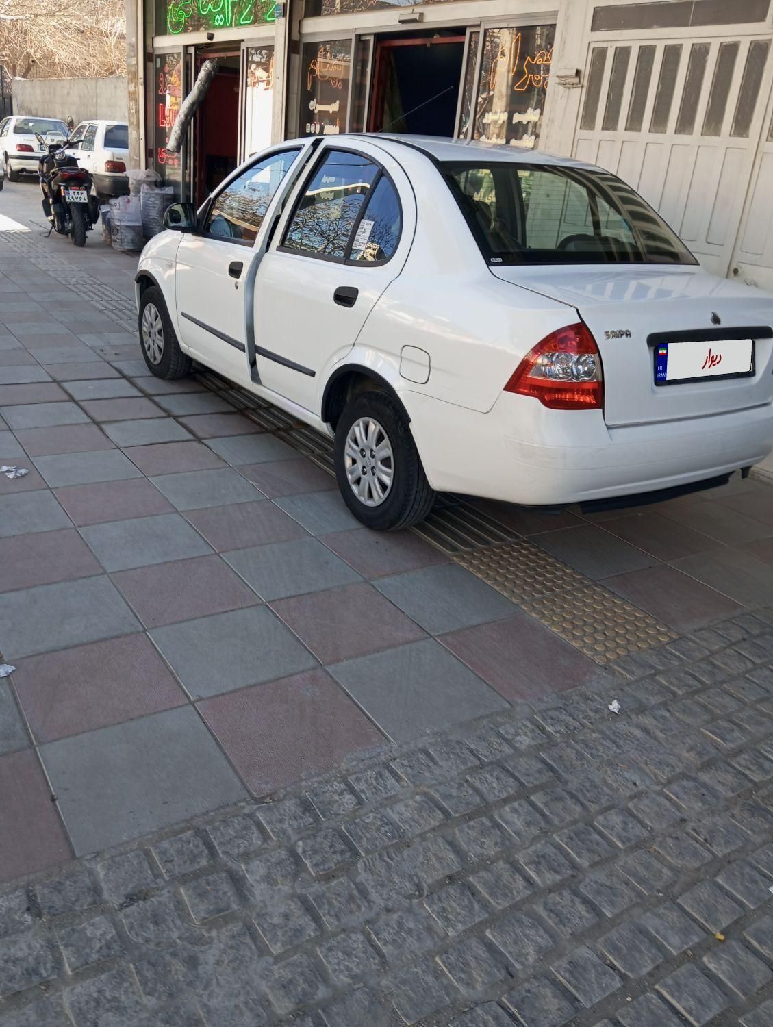 تیبا صندوق دار LX - 1395