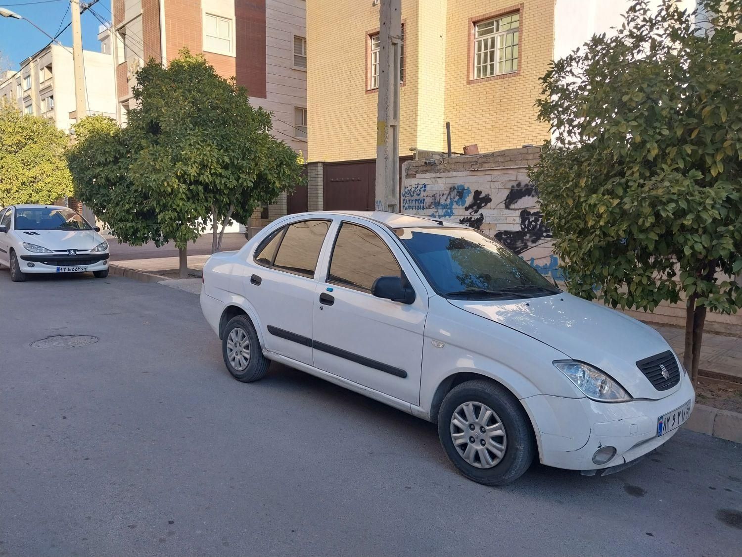 تیبا صندوق دار LX - 1393