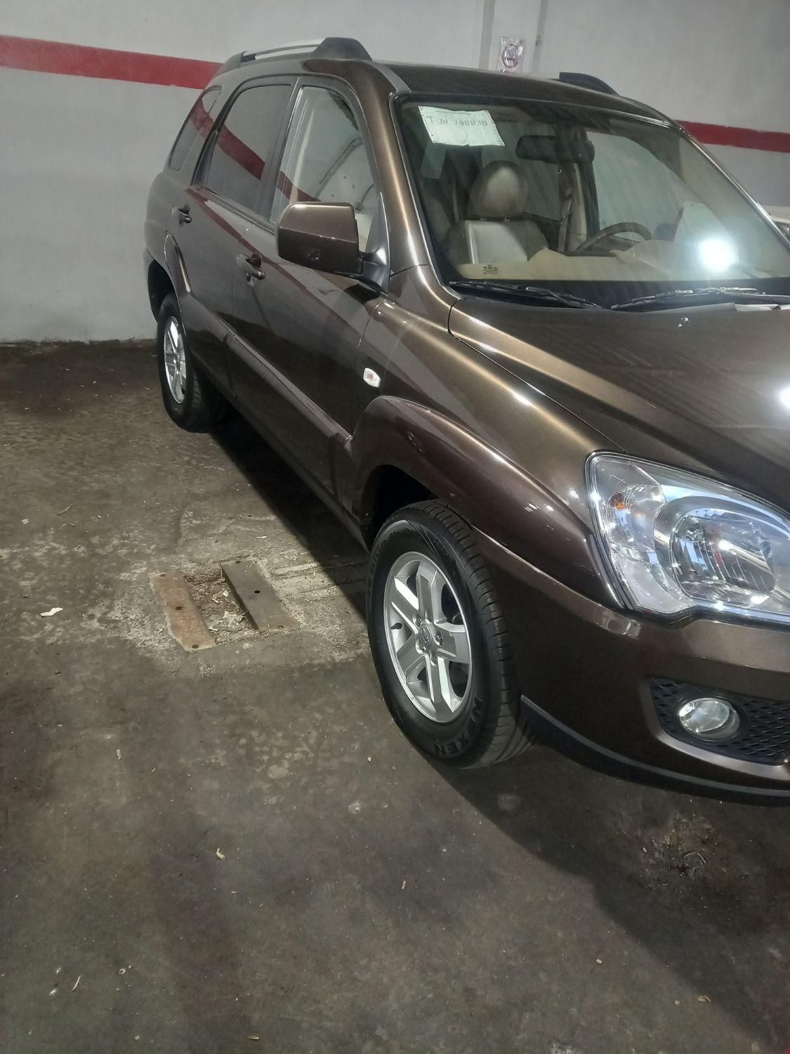 کیا اسپورتیج 6 سیلندر 2700cc - 2010