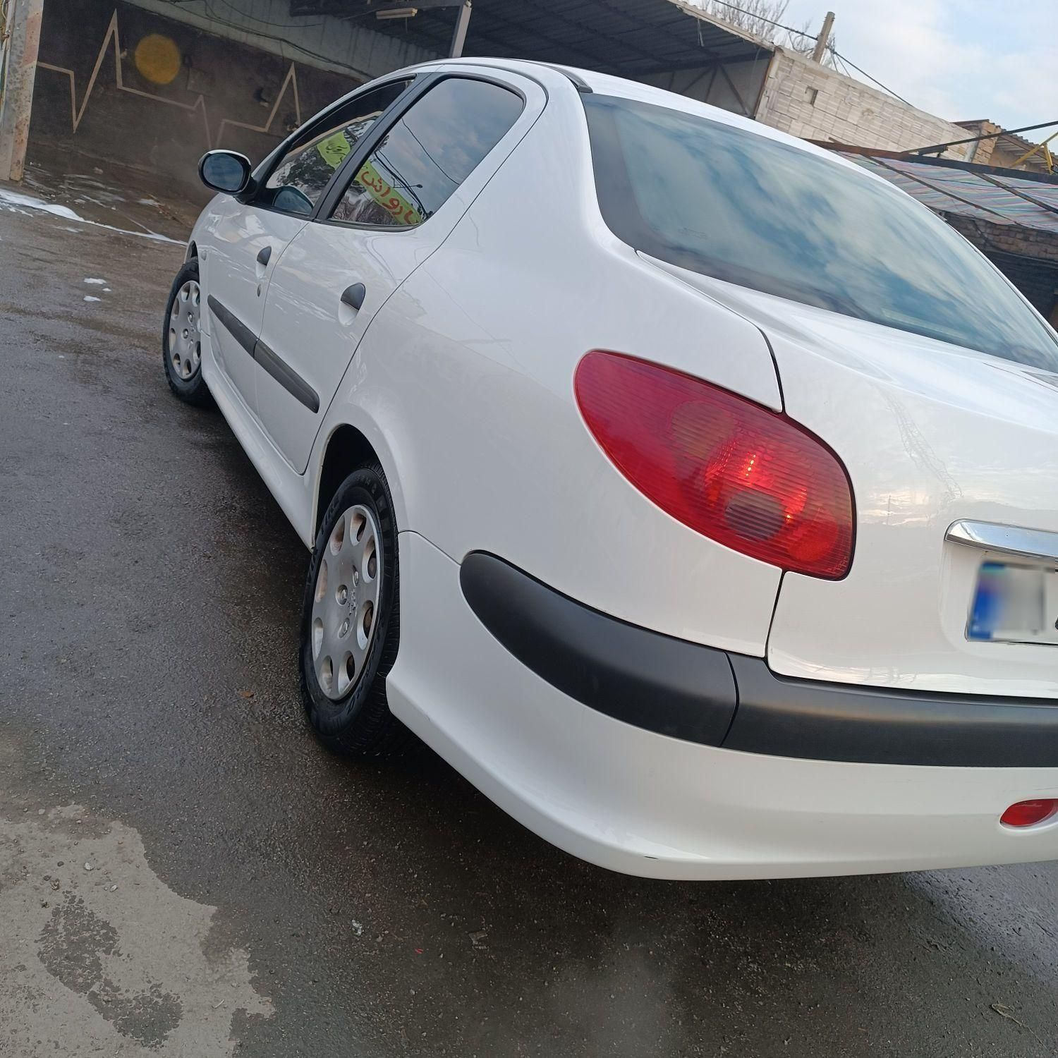 پژو 206 SD v8 - 1390