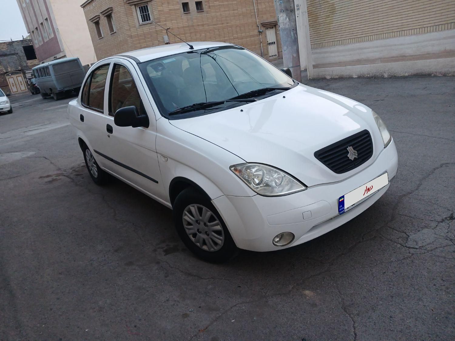 تیبا صندوق دار EX - 1396