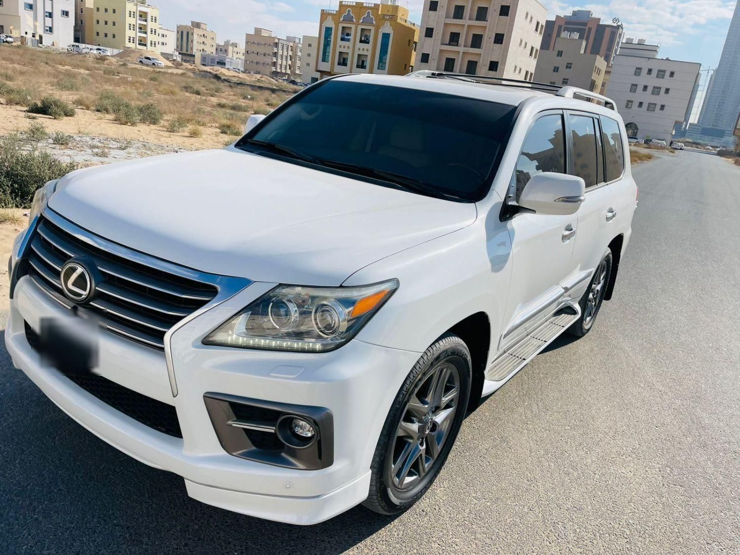 لکسوس LX 570 فول - 2013