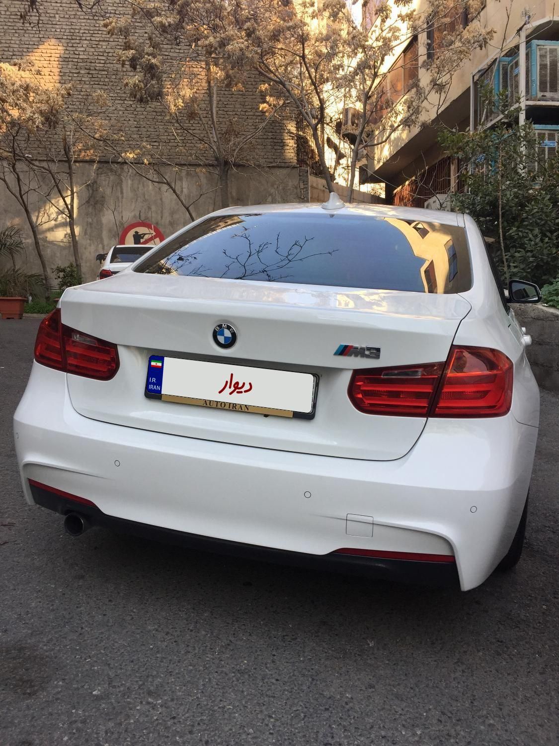 ب ام و سری 3 سدان 320i - 2014