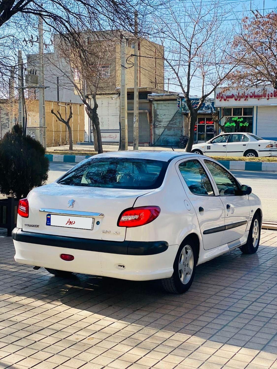 پژو 206 SD v8 - 1390