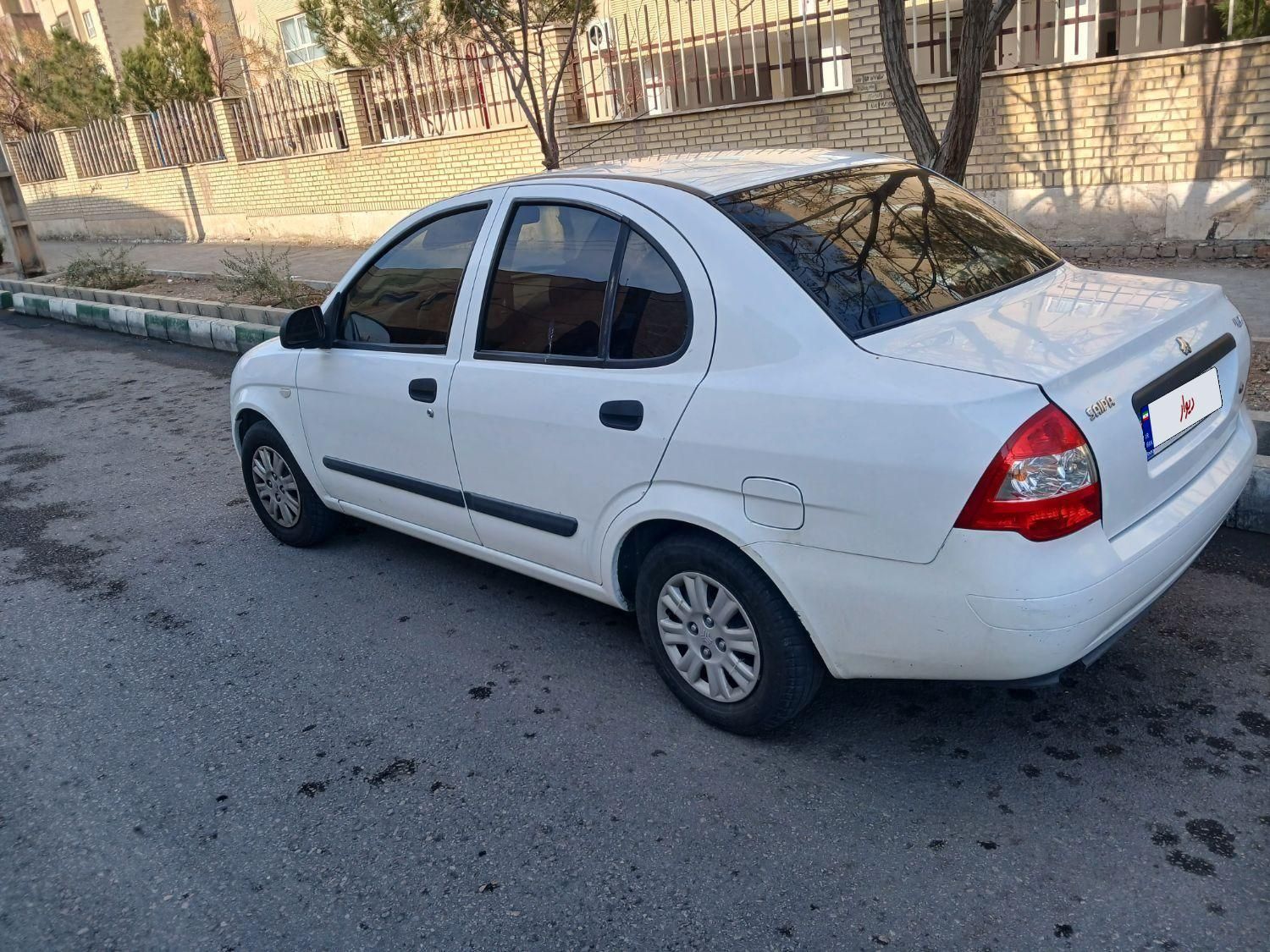 تیبا صندوق دار EX - 1395