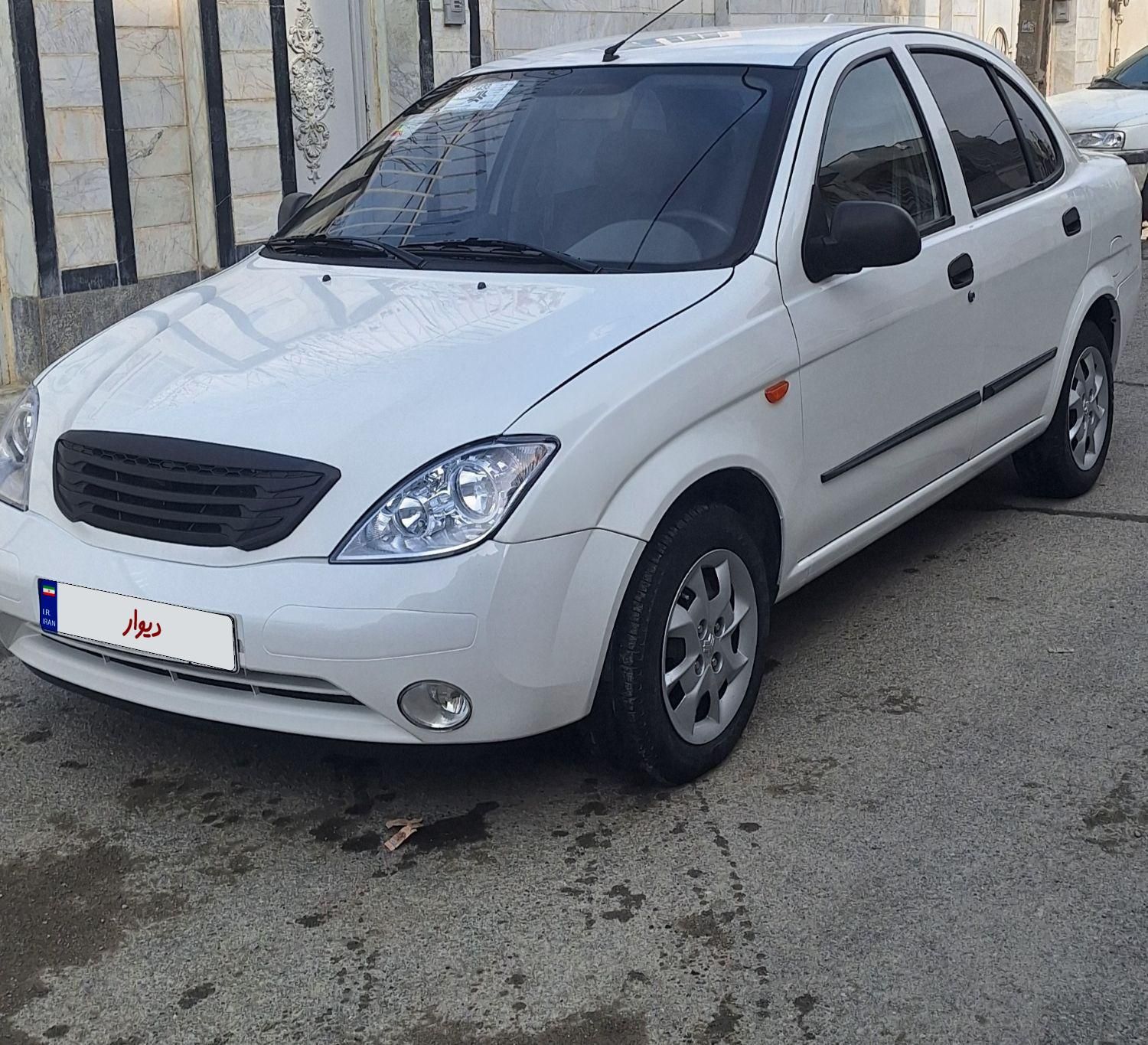 تیبا صندوق دار LX - 1395