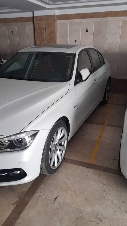 ب ام و سری 3 سدان 320i - 2018