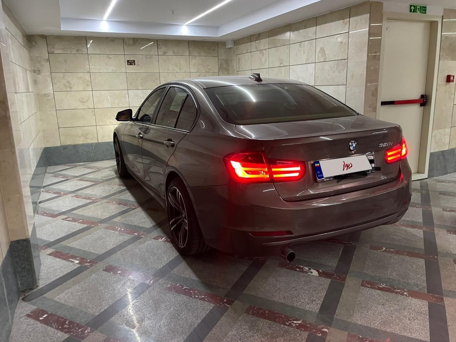 ب ام و سری 3 سدان 320i - 2014